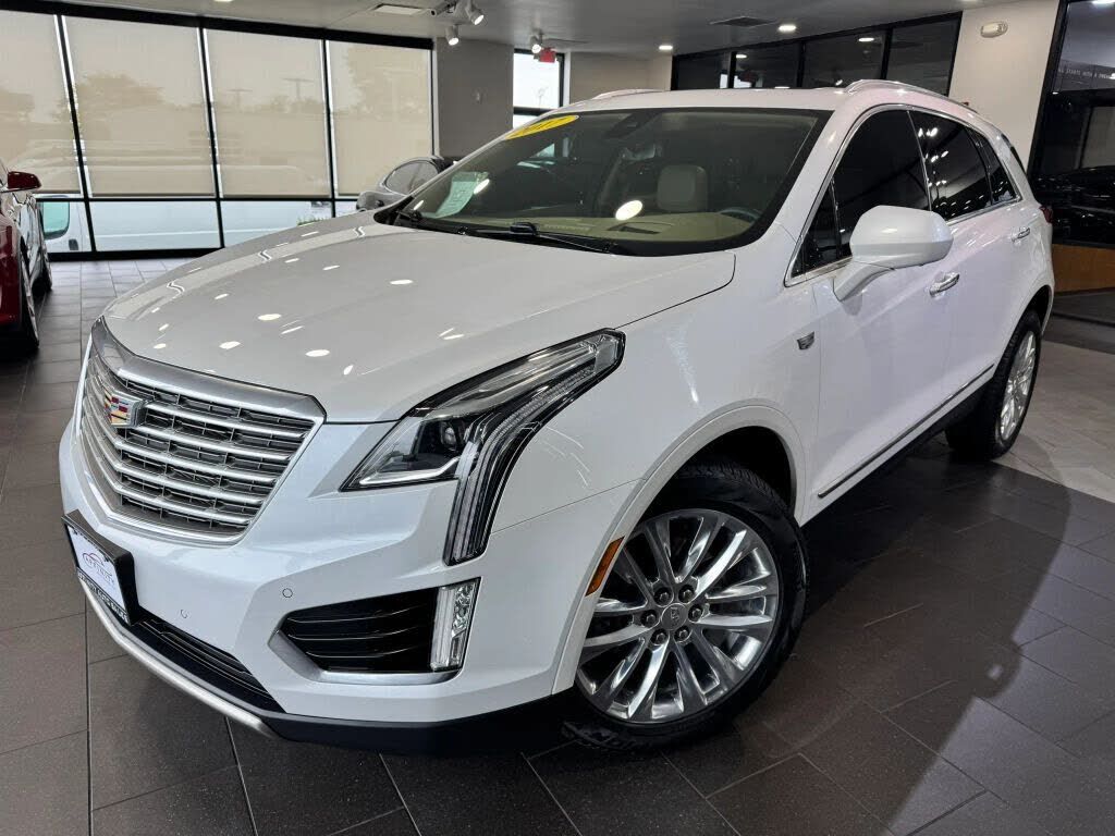 2017 CADILLAC XT5