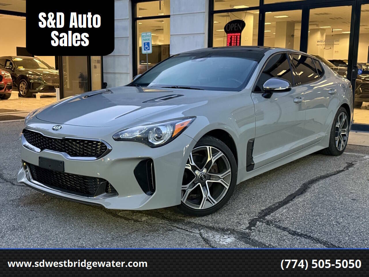 2021 KIA Stinger