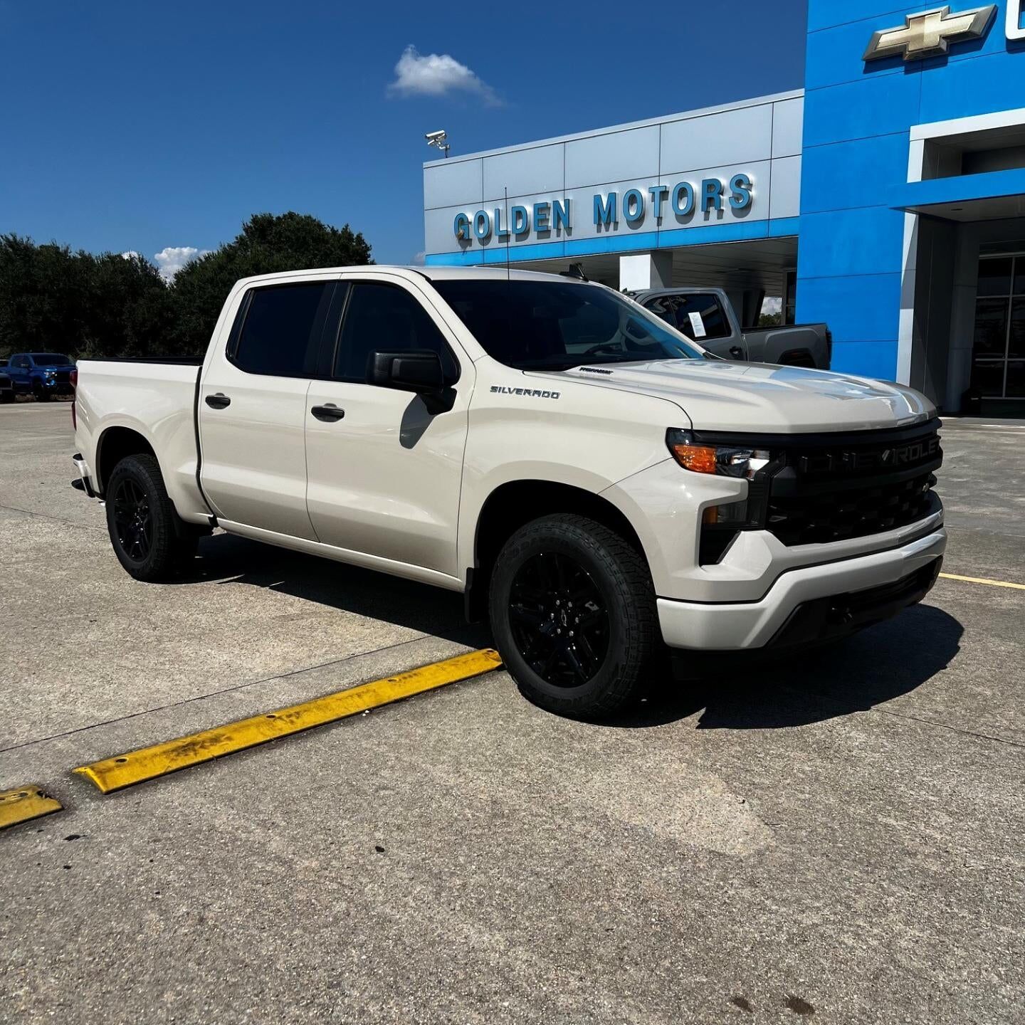 2026 CHEVROLET Silverado