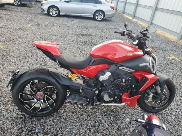 2023 DUCATI Diavel