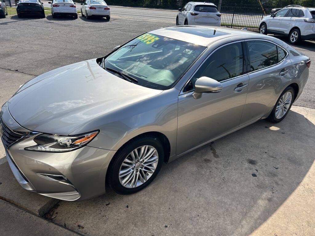 2016 LEXUS ES