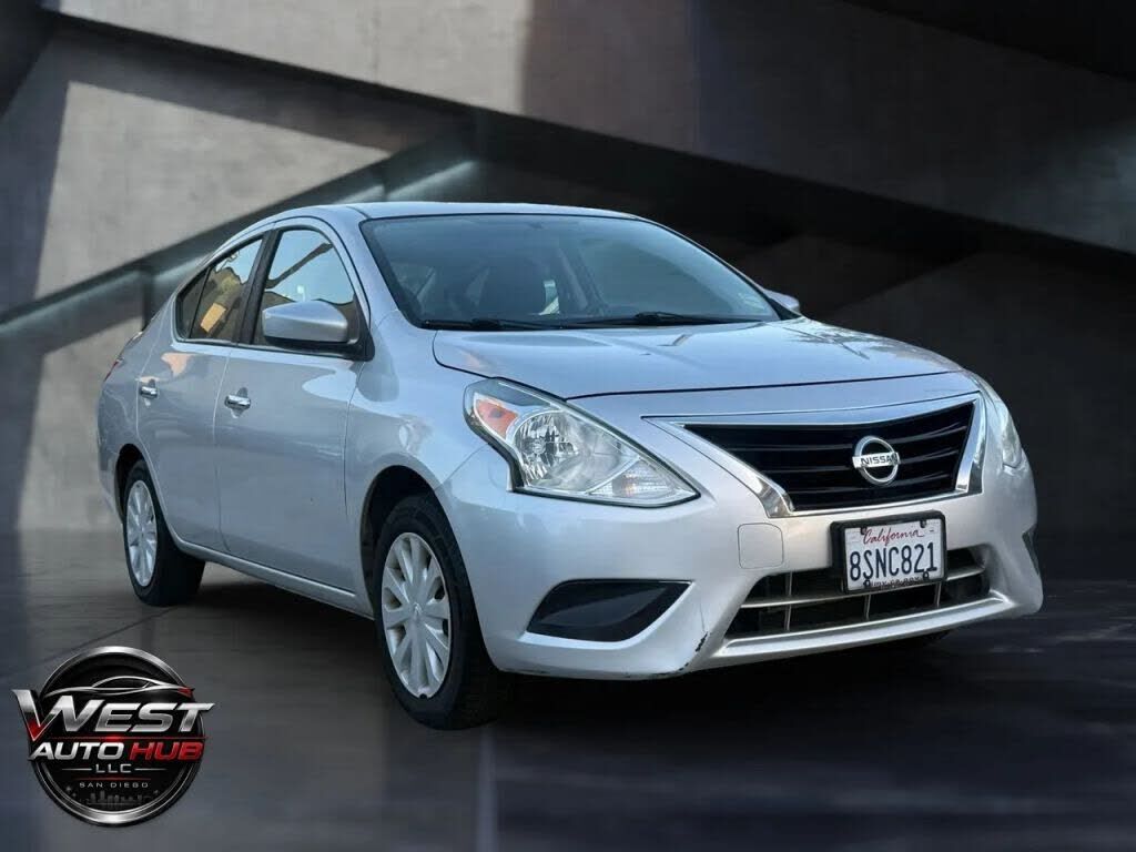 2019 NISSAN Versa