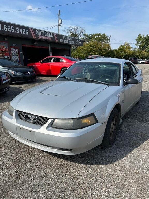 2004 FORD Mustang