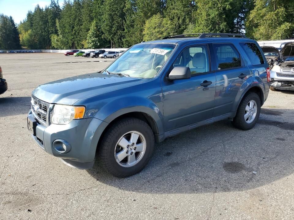 2011 FORD Escape