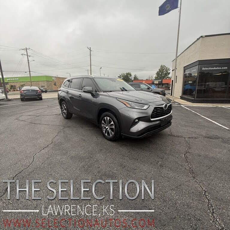 2023 TOYOTA Highlander