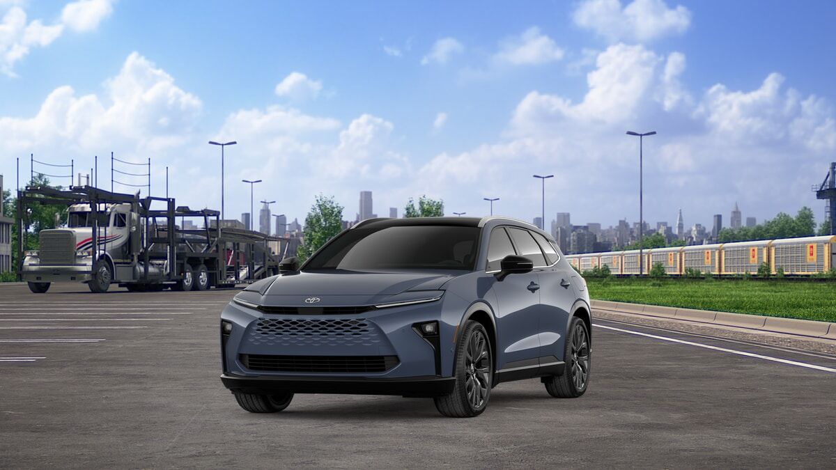 2026 TOYOTA Crown Signia
