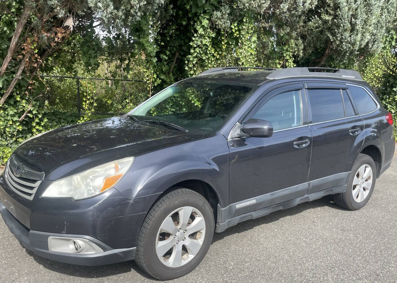 2012 SUBARU Outback