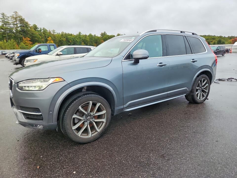 2018 VOLVO XC90