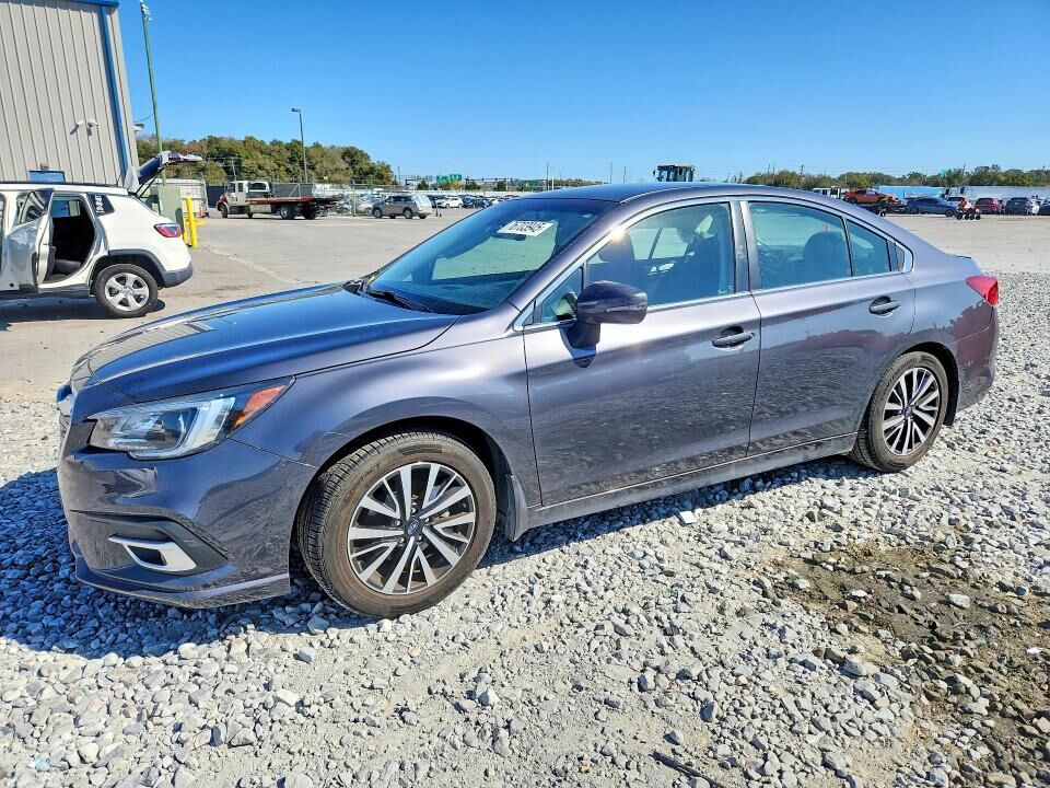 2018 SUBARU Legacy
