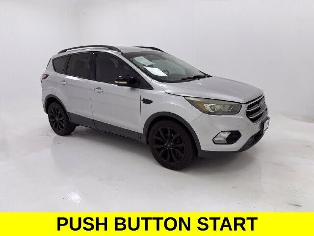 2017 FORD Escape