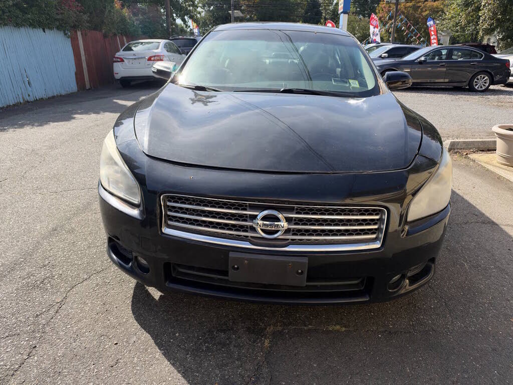 2010 NISSAN Maxima