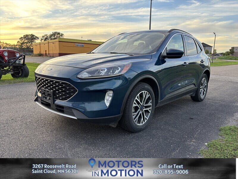 2020 FORD Escape