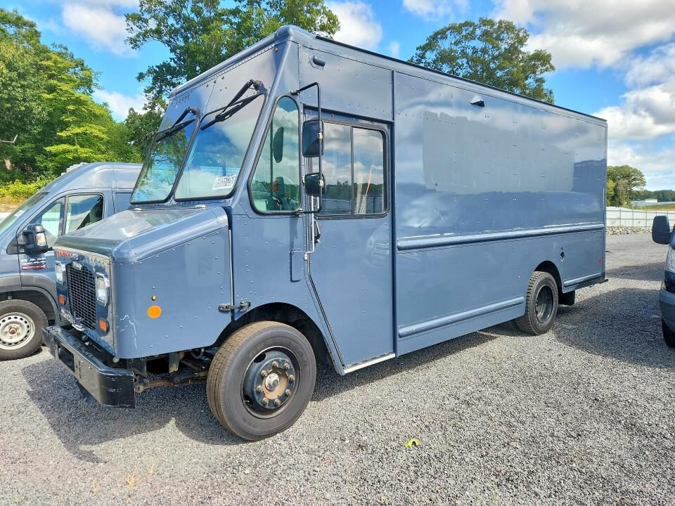 2021 FREIGHTLINER MT 45G Front Gasoline Engine Walk in Van Chassis
