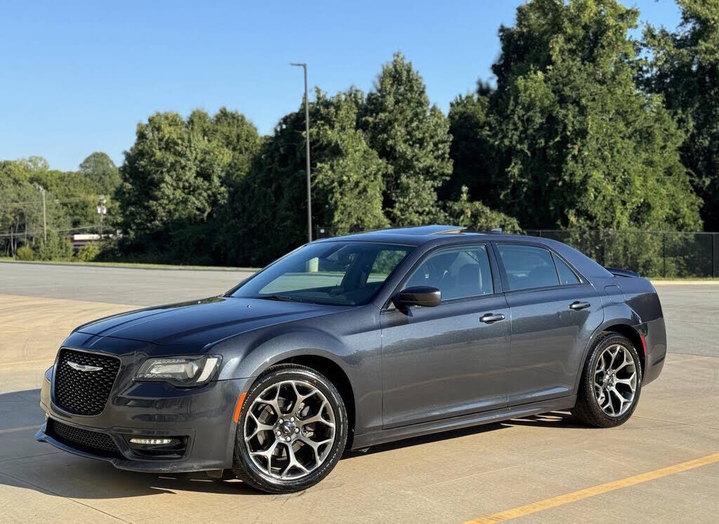 2017 CHRYSLER 300