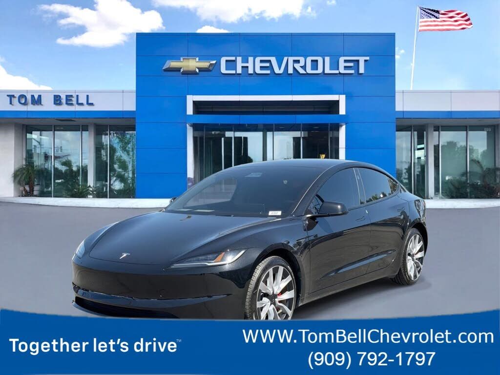 2025 TESLA Model 3