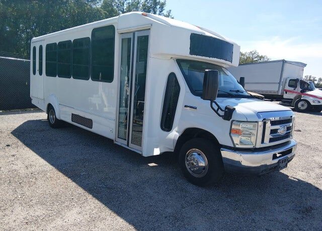 2014 FORD E-450