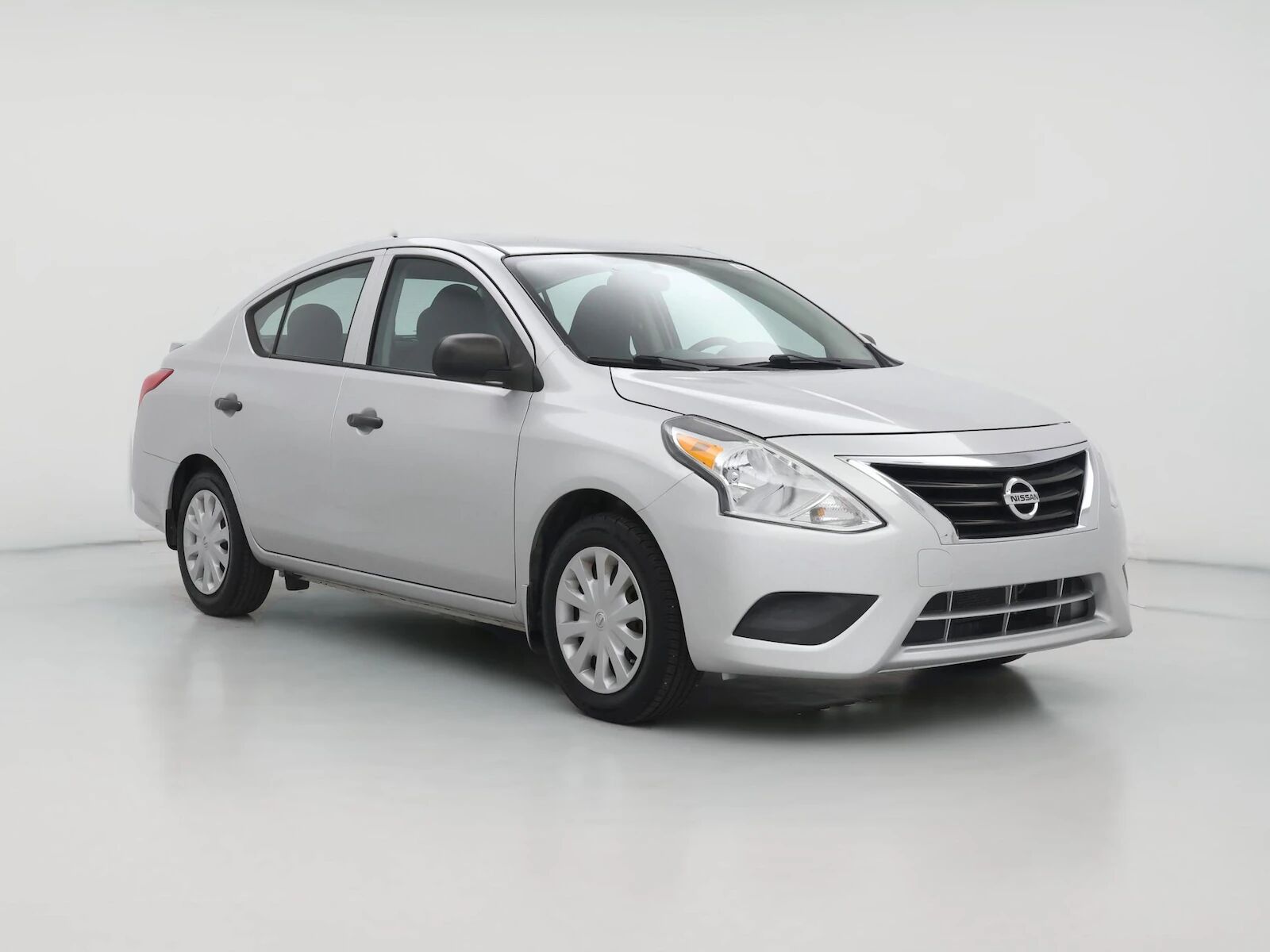 2015 NISSAN Versa