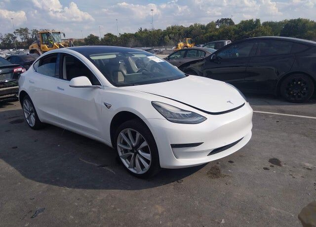 2018 TESLA Model 3