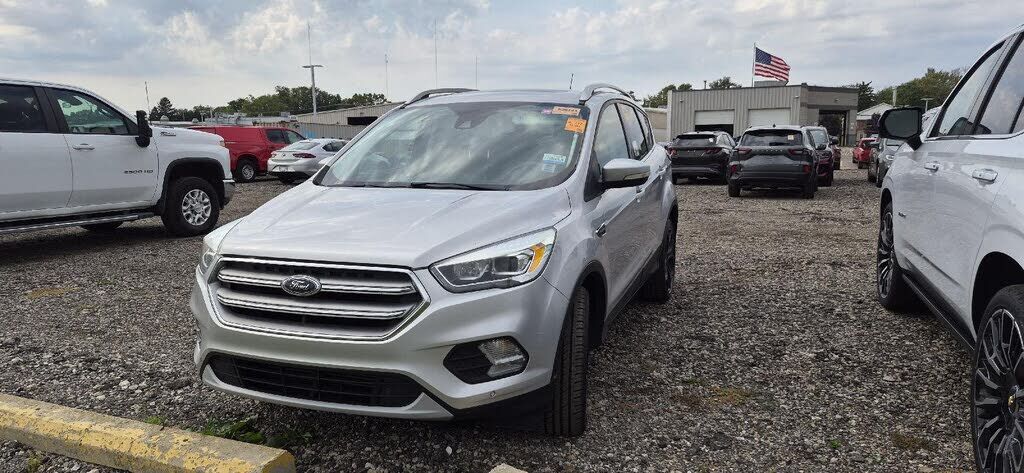 2017 FORD Escape