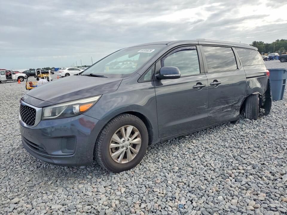 2016 KIA Sedona