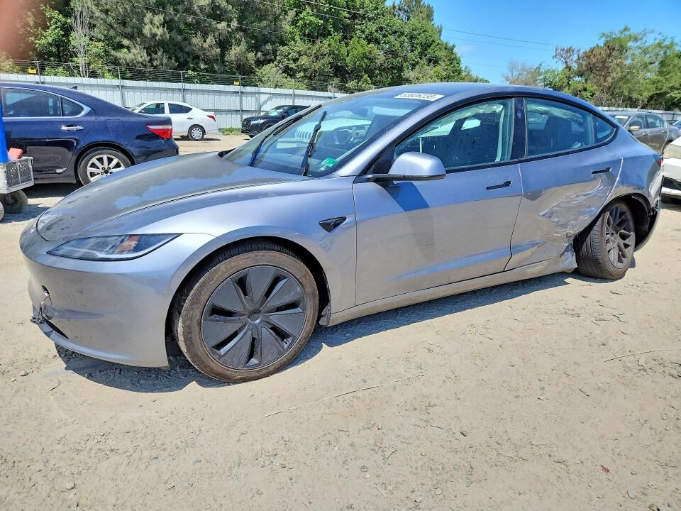 2025 TESLA Model 3