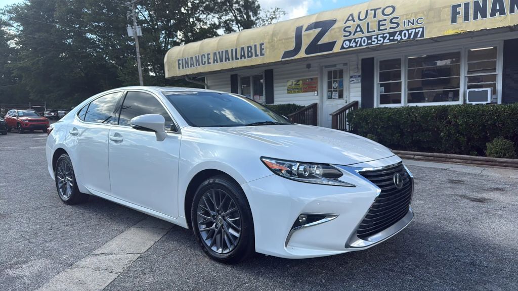 2018 LEXUS ES