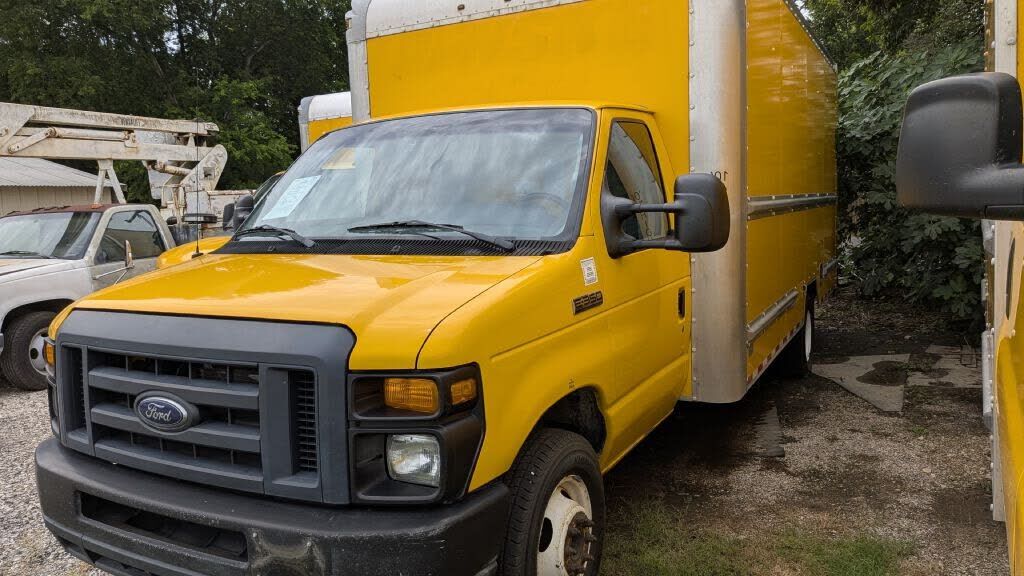 2016 FORD E-350