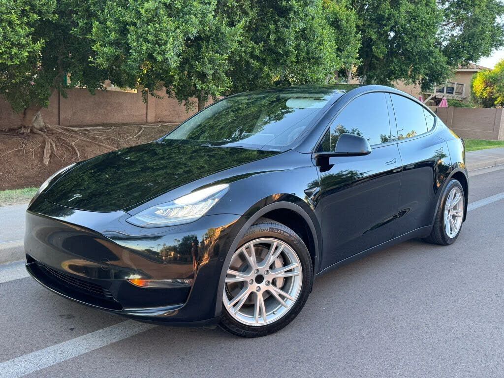 2020 TESLA Model Y