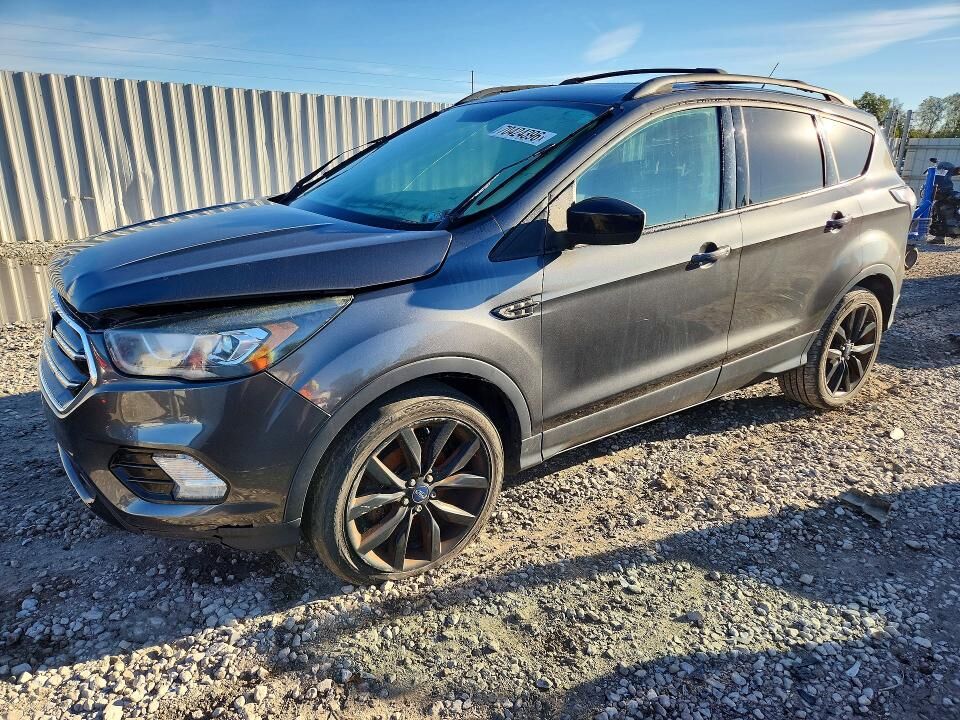 2017 FORD Escape