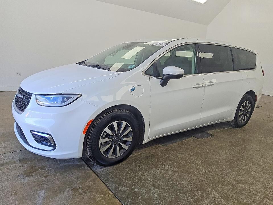 2023 CHRYSLER Pacifica