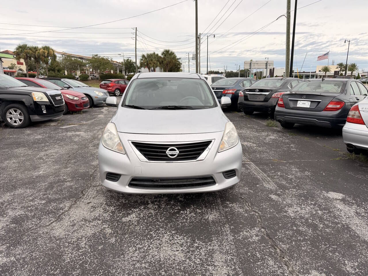 2012 NISSAN Versa