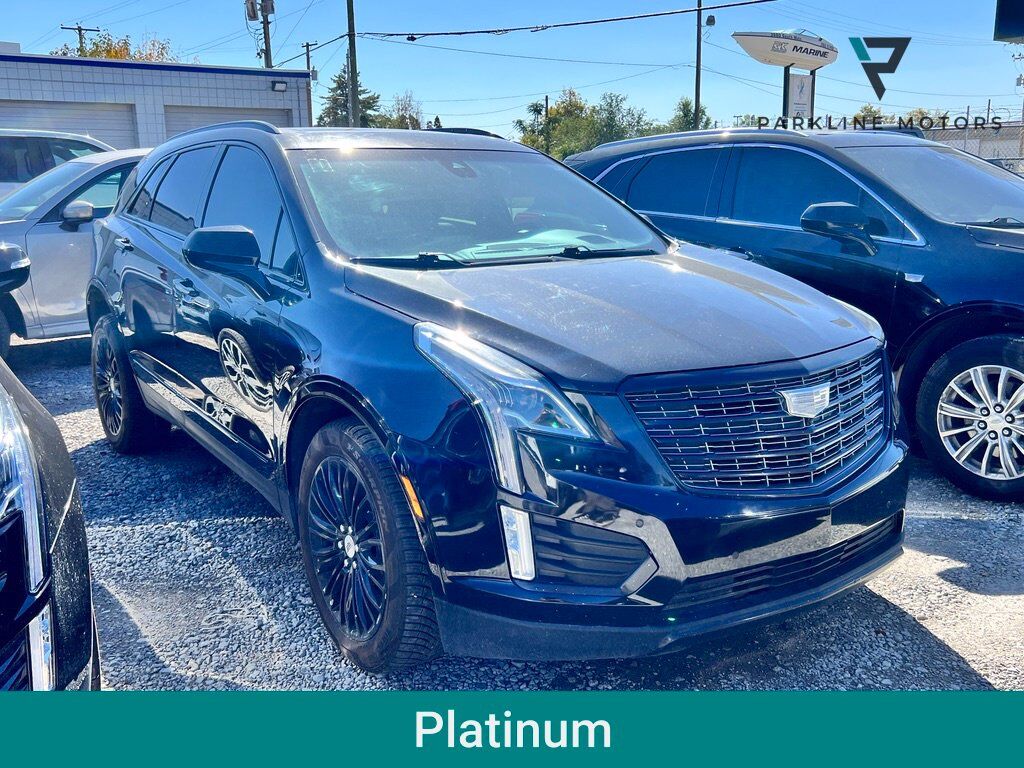 2017 CADILLAC XT5