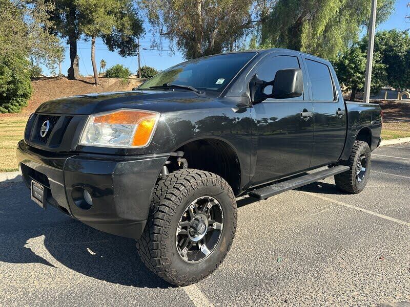 2015 NISSAN Titan