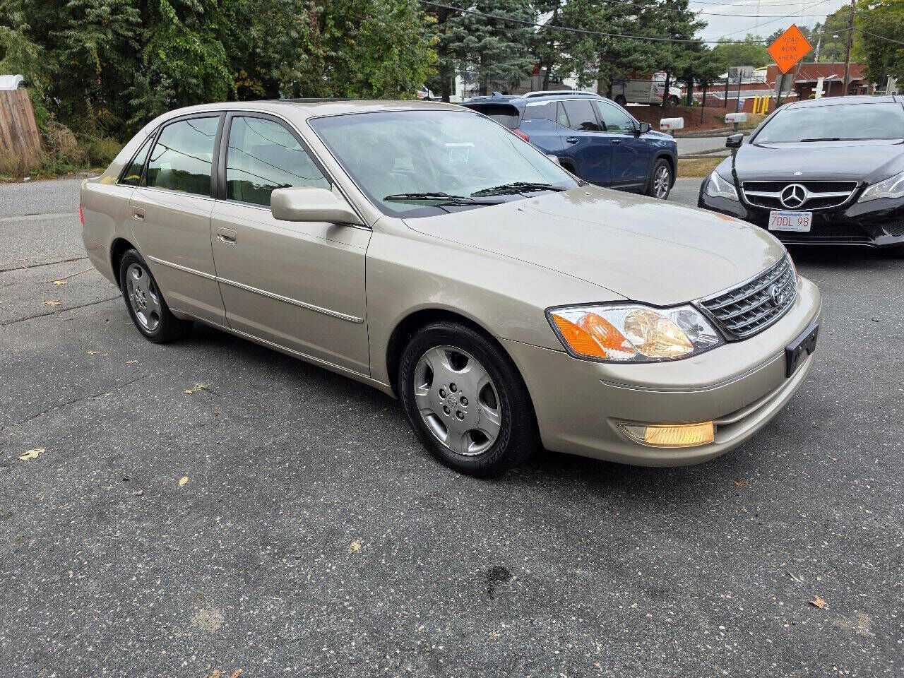 2003 TOYOTA Avalon