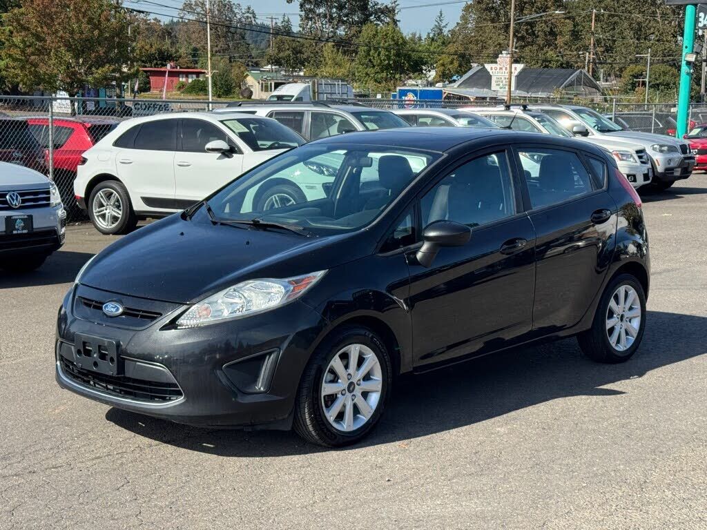 2011 FORD Fiesta