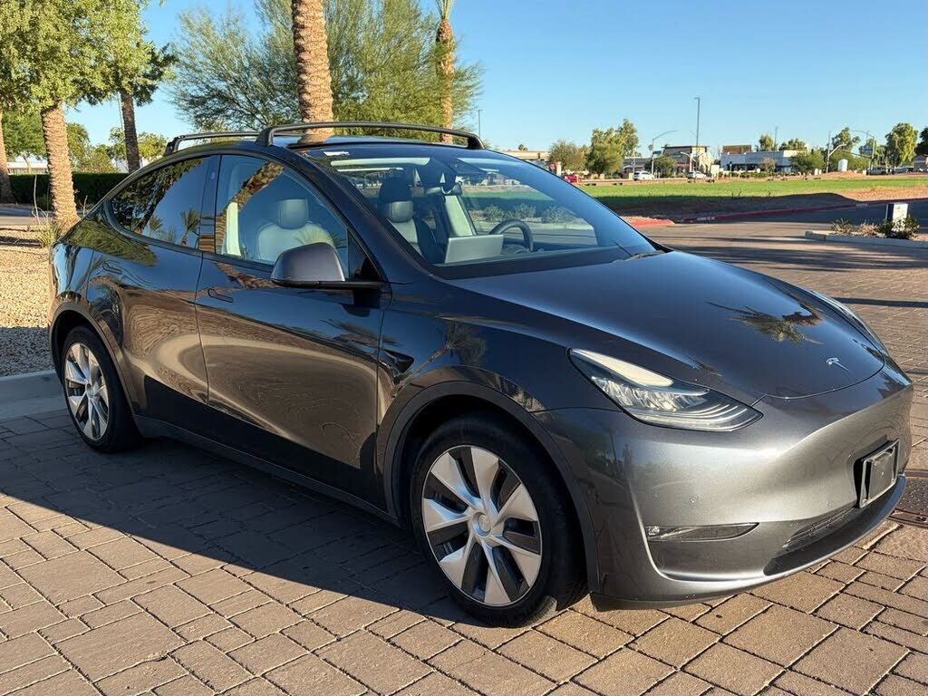 2021 TESLA Model Y