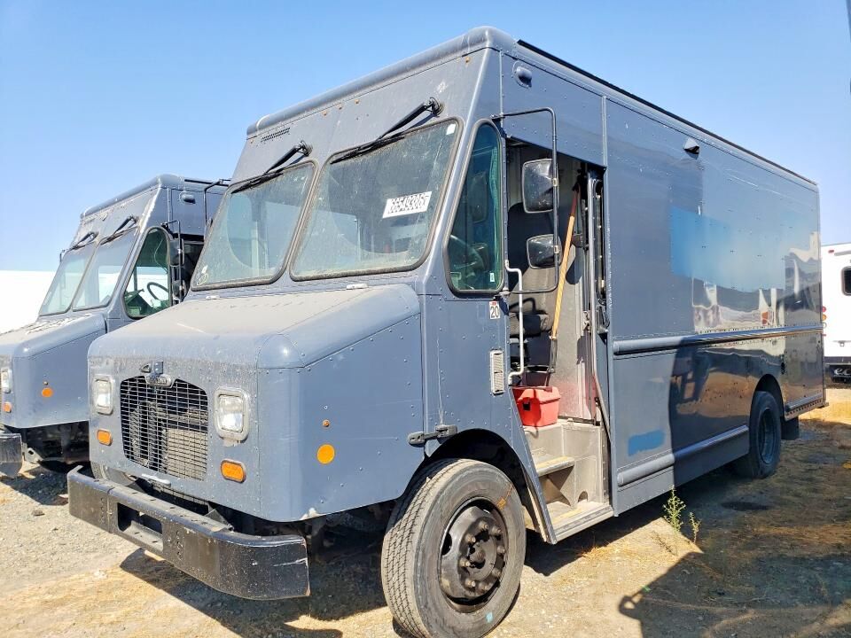 2021 FREIGHTLINER MT 45G Front Gasoline Engine Walk in Van Chassis