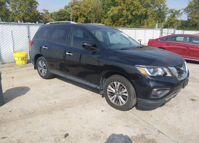 2017 NISSAN Pathfinder