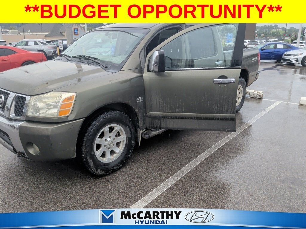 2004 NISSAN Titan