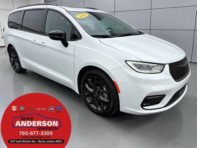 2025 CHRYSLER Pacifica