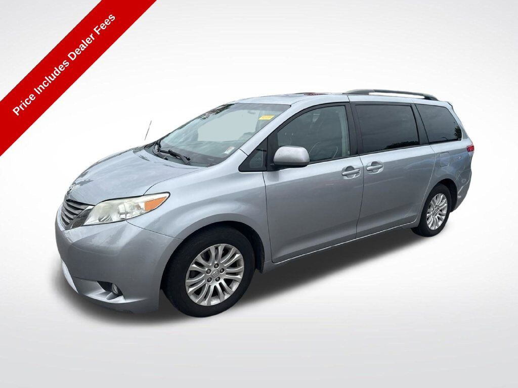 2014 TOYOTA Sienna
