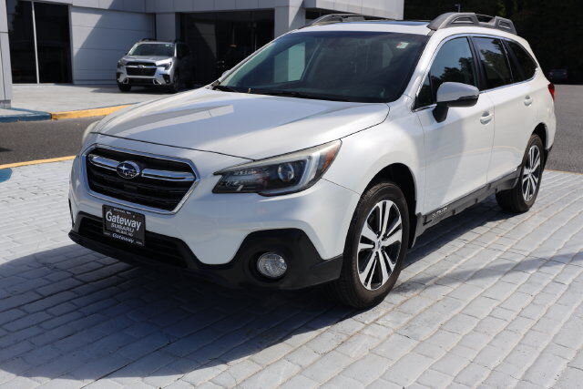 2018 SUBARU Outback