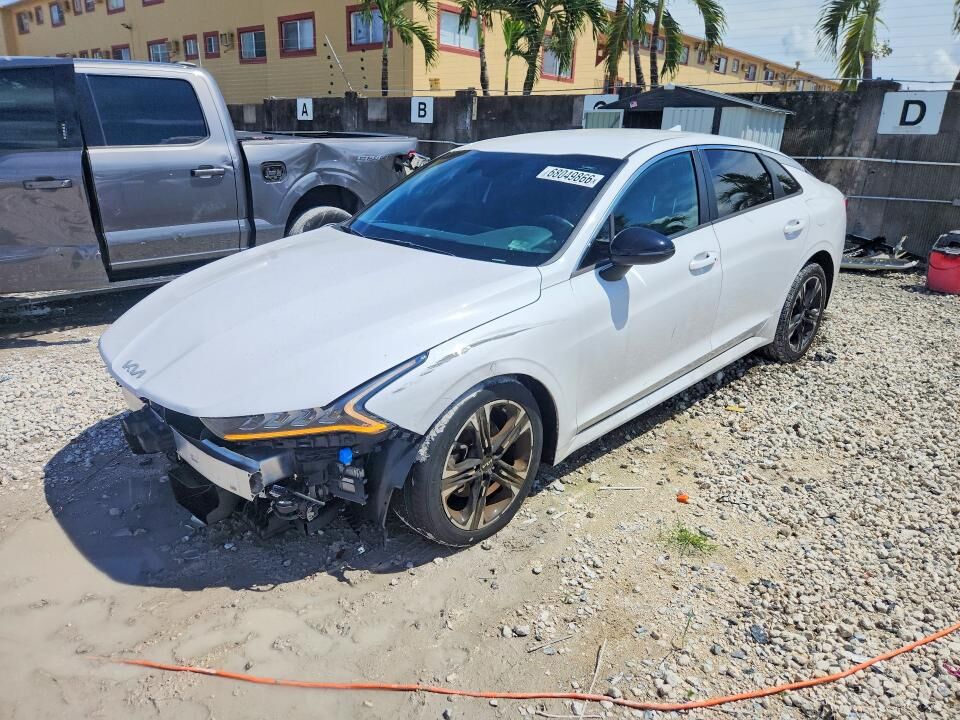 2022 KIA K5