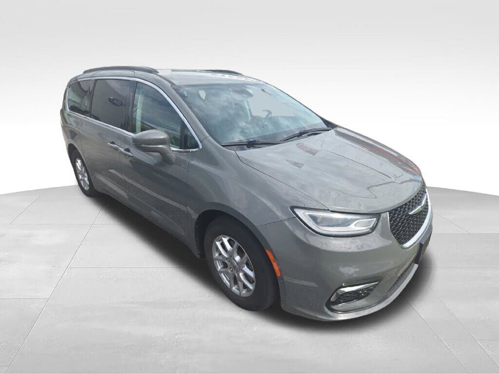 2022 CHRYSLER Pacifica