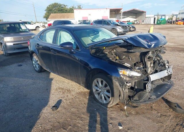 2015 LEXUS IS