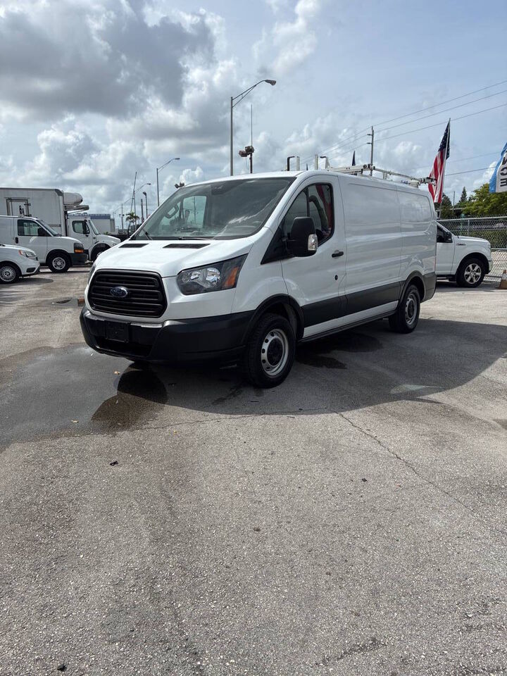 2019 FORD Transit