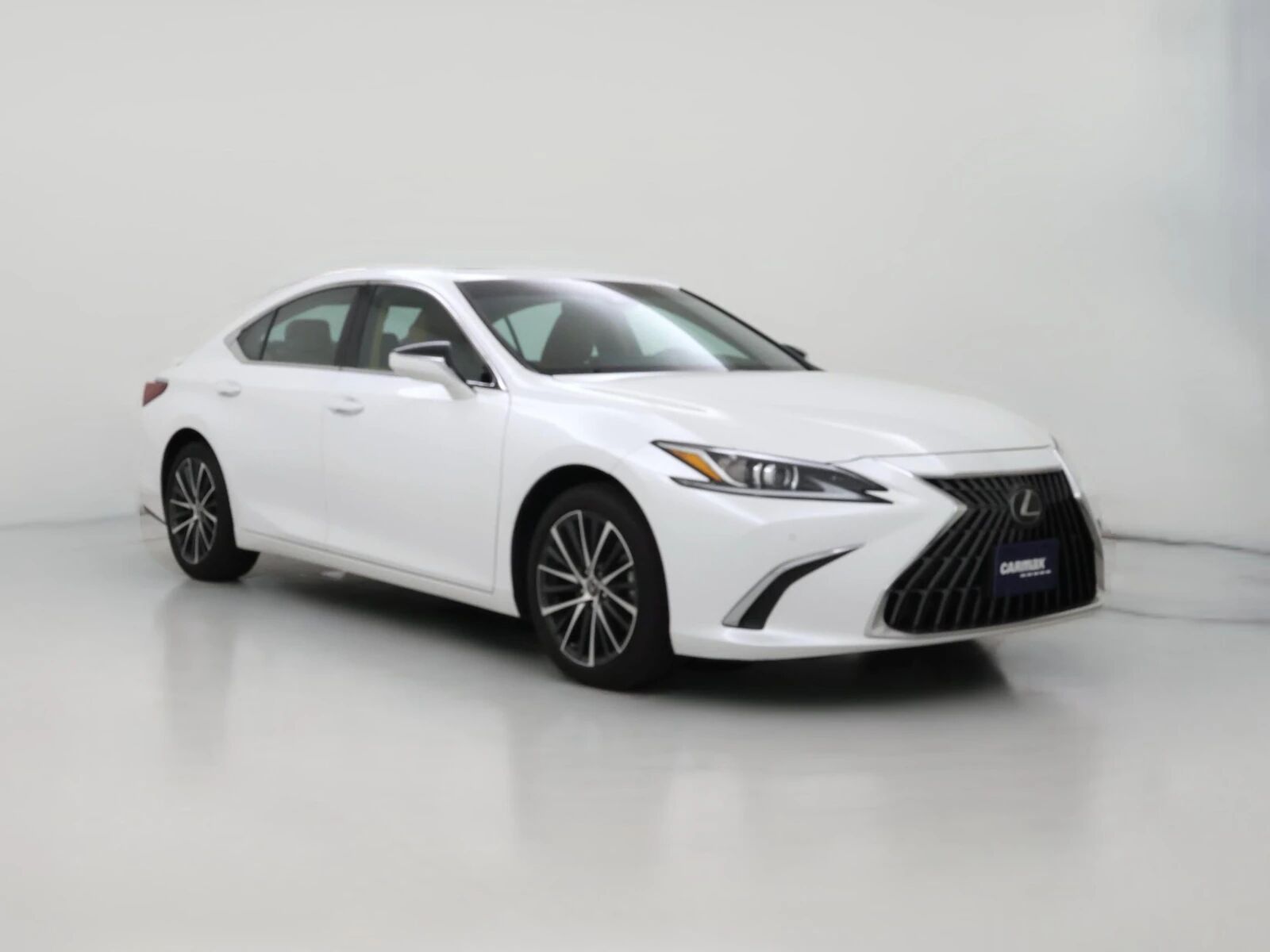 2025 LEXUS ES
