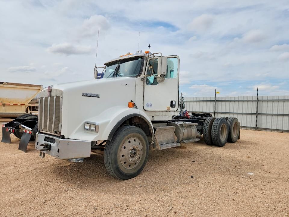 2020 KENWORTH T8 Series