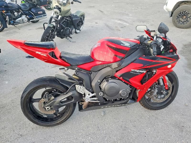 2007 HONDA CB