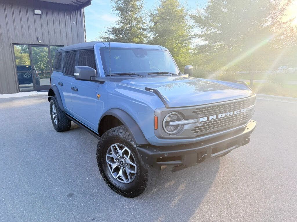 2024 FORD Bronco
